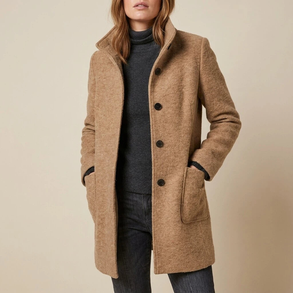 Damesmantel Met Hoge Kraag En Knoopsluiting | Geschikt Voor Herfst En Winter