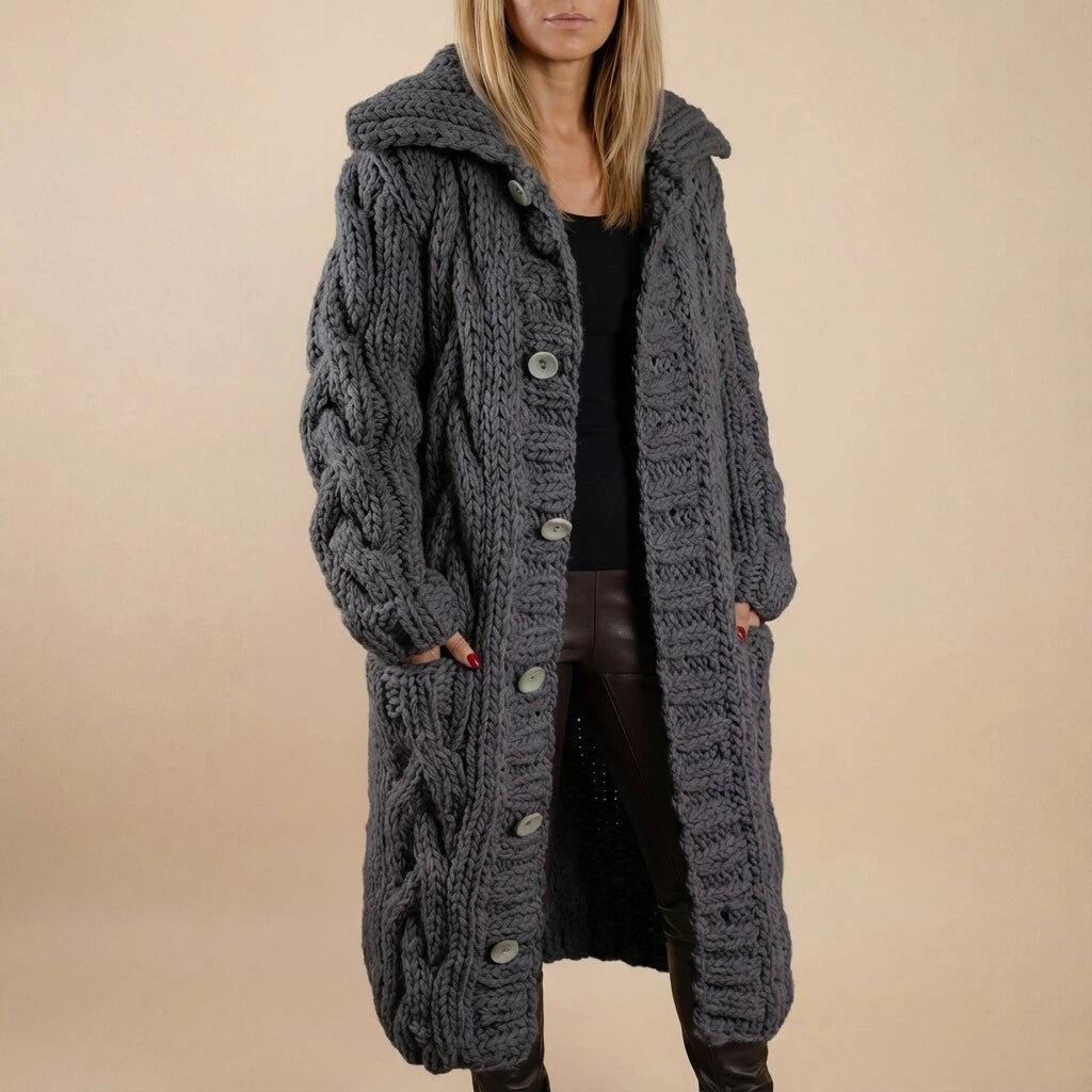 Lang Damesvest Met Capuchon En Knoopsluiting | Geschikt voor Koelere Dagen